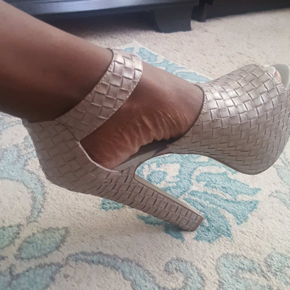 Madison Platform heels - Picture 2 of 3